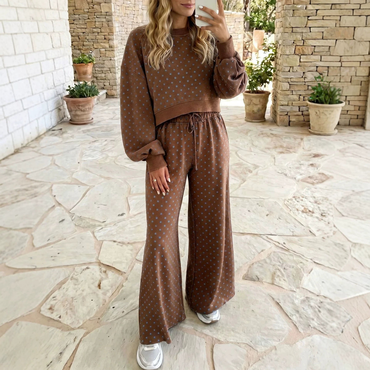 Women's high-waisted polka-dot pants set - Flowy and casual