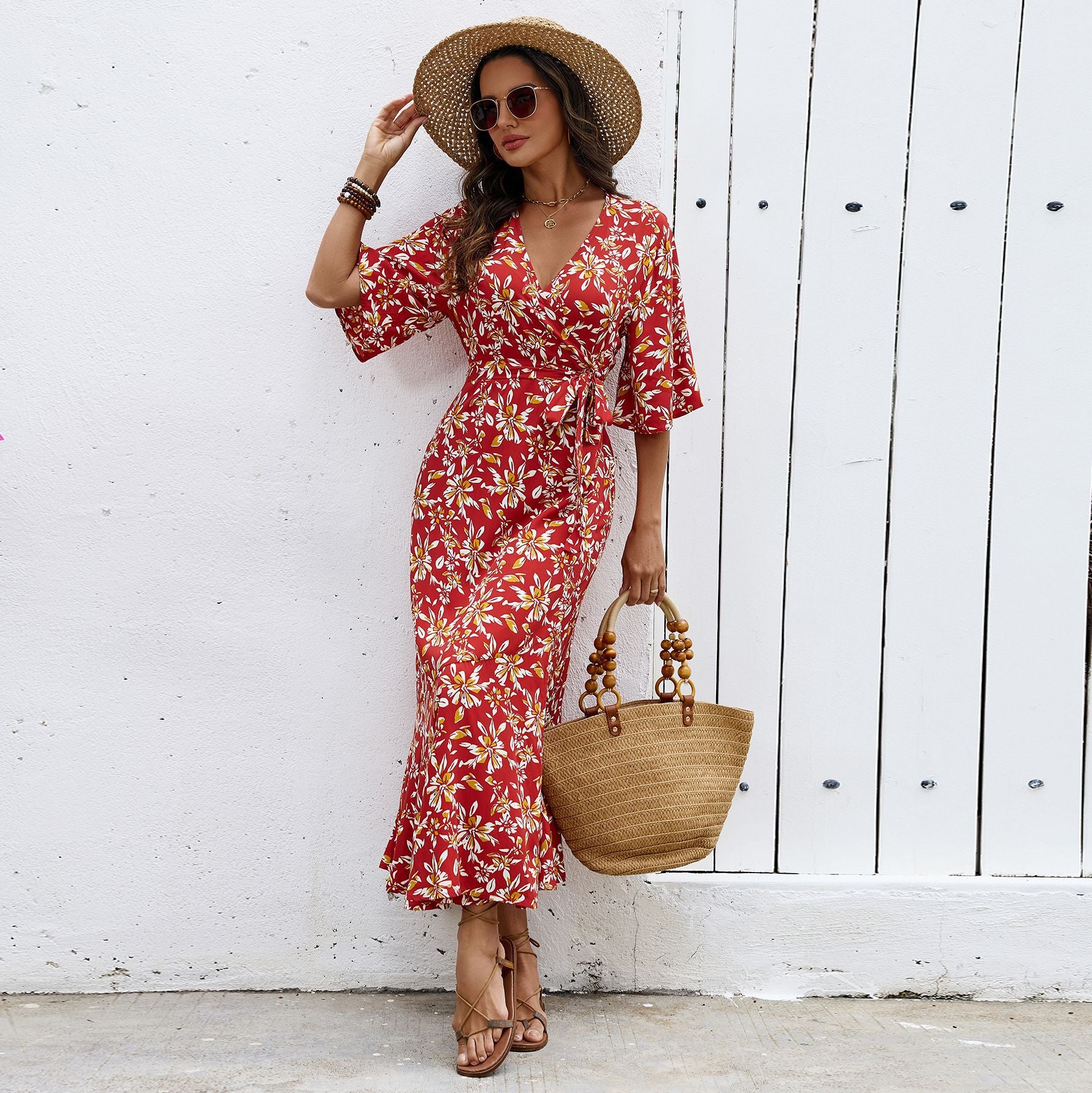 Abito donna aderente con mezze maniche e spalline - Elegante e valorizzante