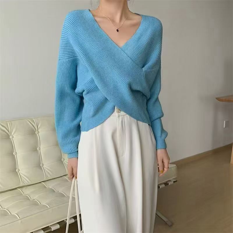 Maglione donna incrociato collo V spalle scoperte - Morbido e moderno