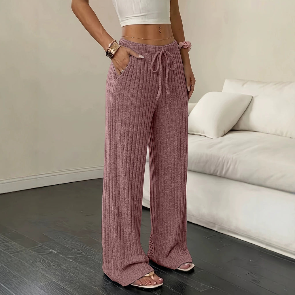 Pantalon femme en maille côtelée à jambes larges – Confortable et moderne