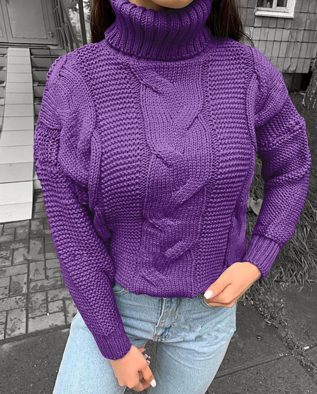 Women's cable-knit turtleneck sweater - Casual and warm