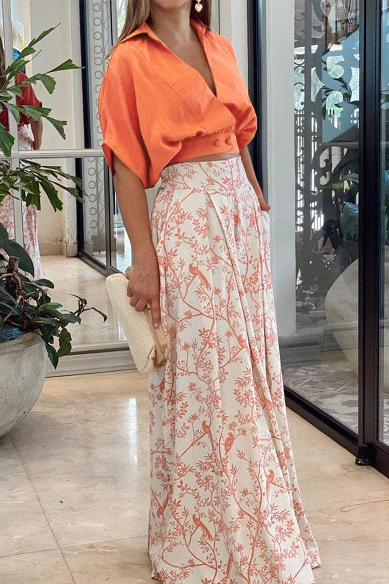 Completo da donna moderno ed elegante