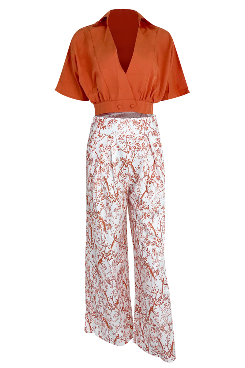 Completo da donna moderno ed elegante