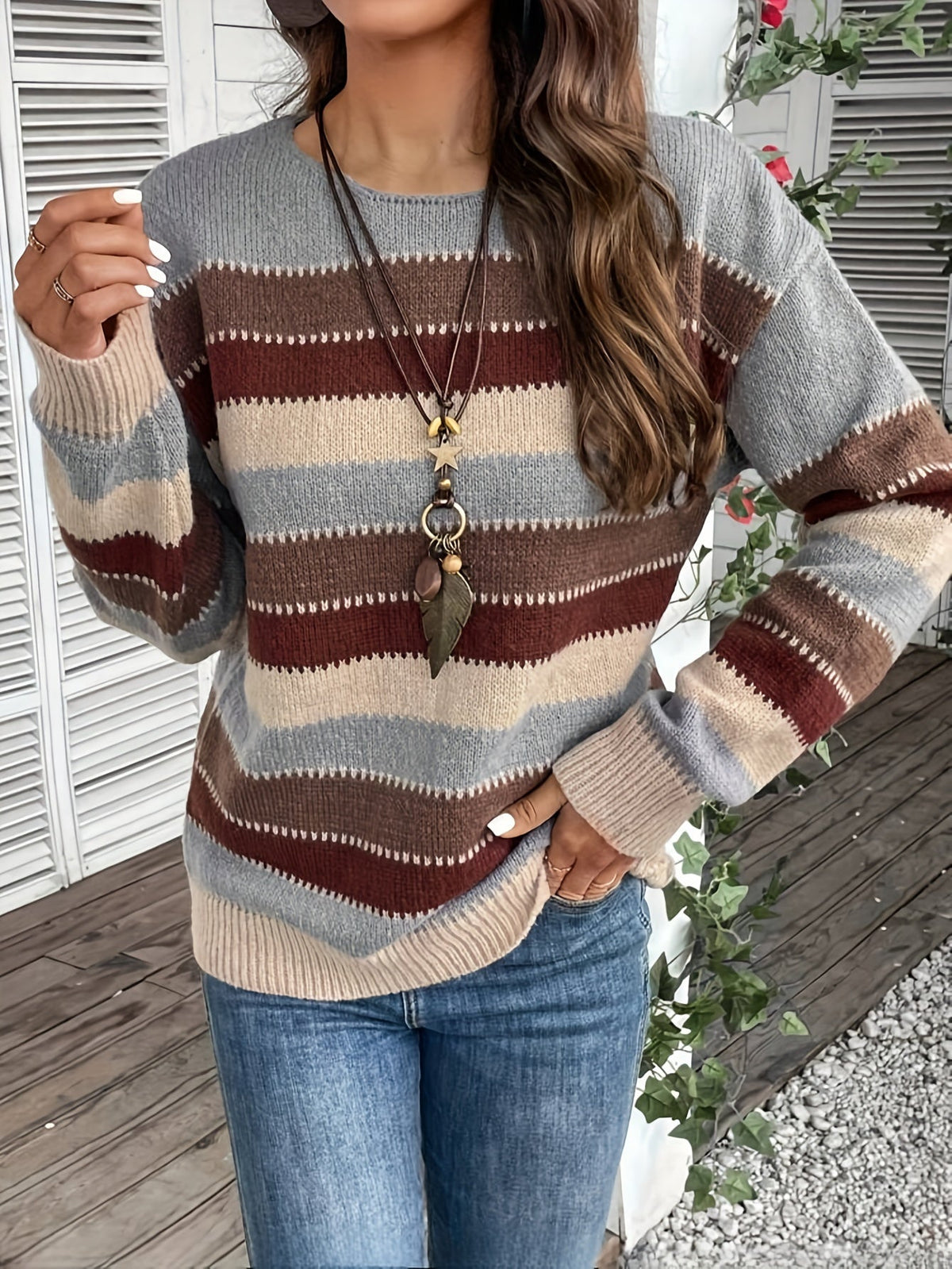 Women's striped crew-neck sweater - Soft and comfortable