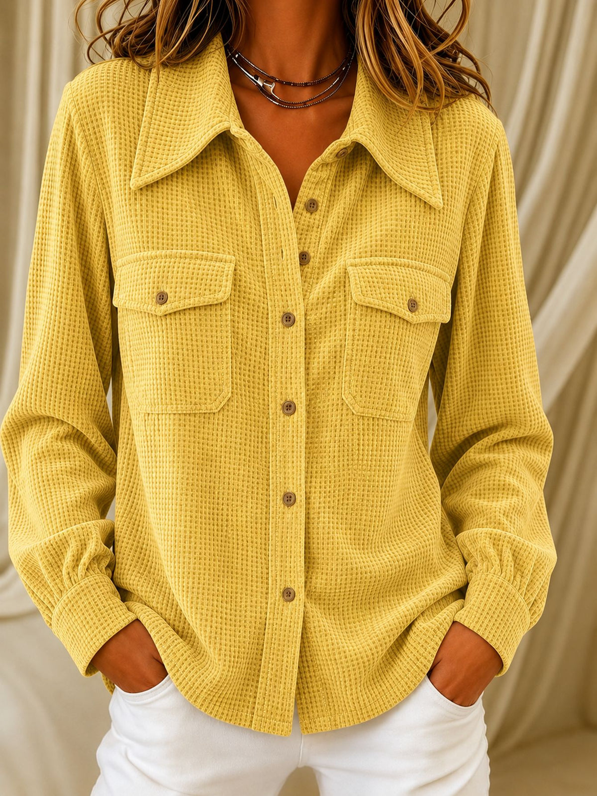 Damebluse i polyester - Let og farverig