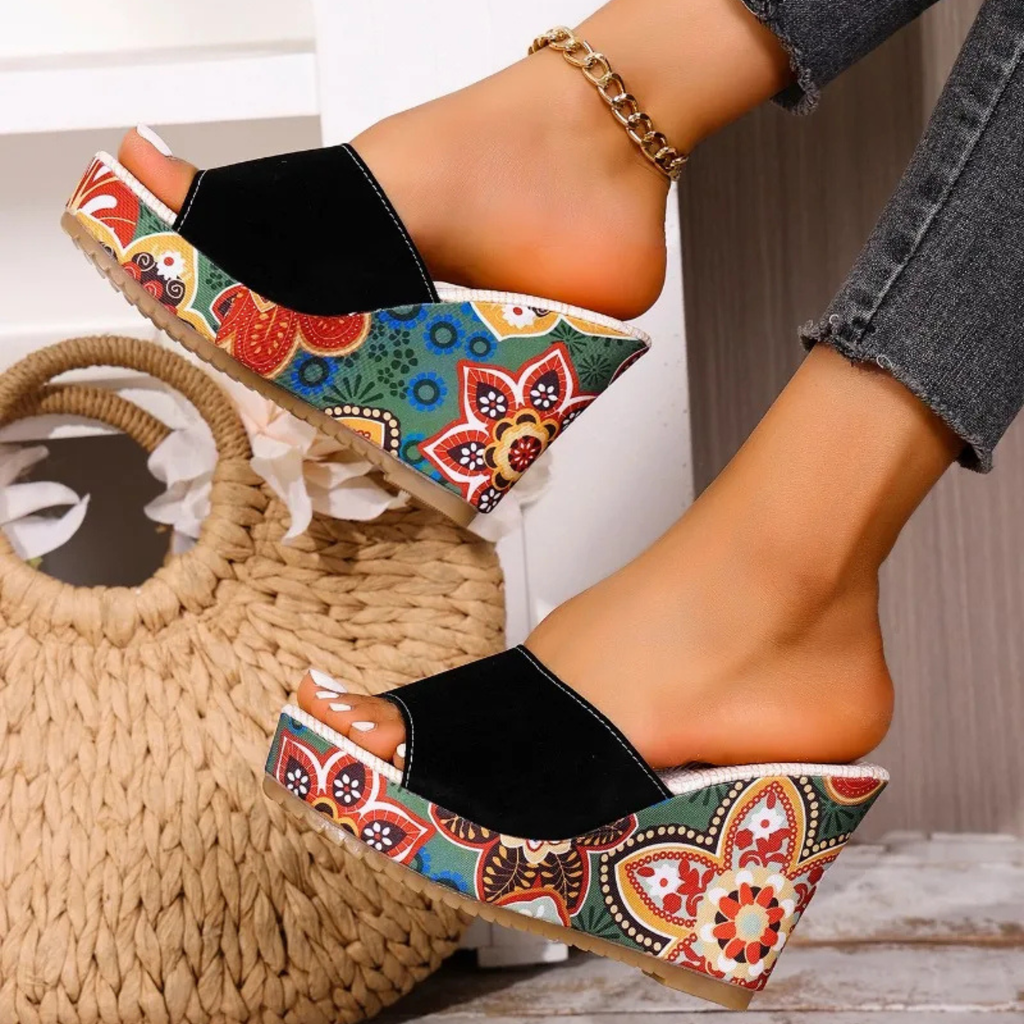 Sandali Donna Boheme con Zeppa in Velluto – Stile Elegante e Confortevole Estivo