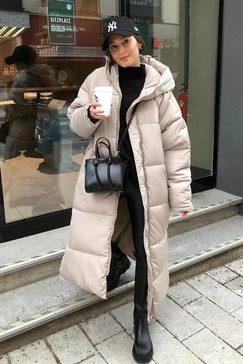 Cappotto invernale lungo trapuntato da donna