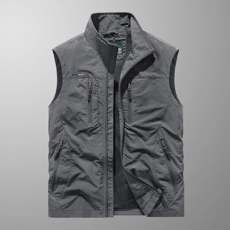 Gilet uomo con zip e collo alto - Pratico e versatile