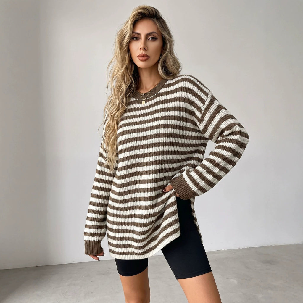 Striped women's sweater with dropped sleeves - Soft and casual