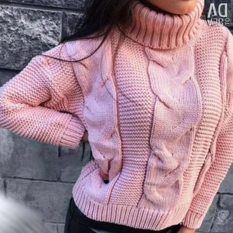 Women's cable-knit turtleneck sweater - Casual and warm