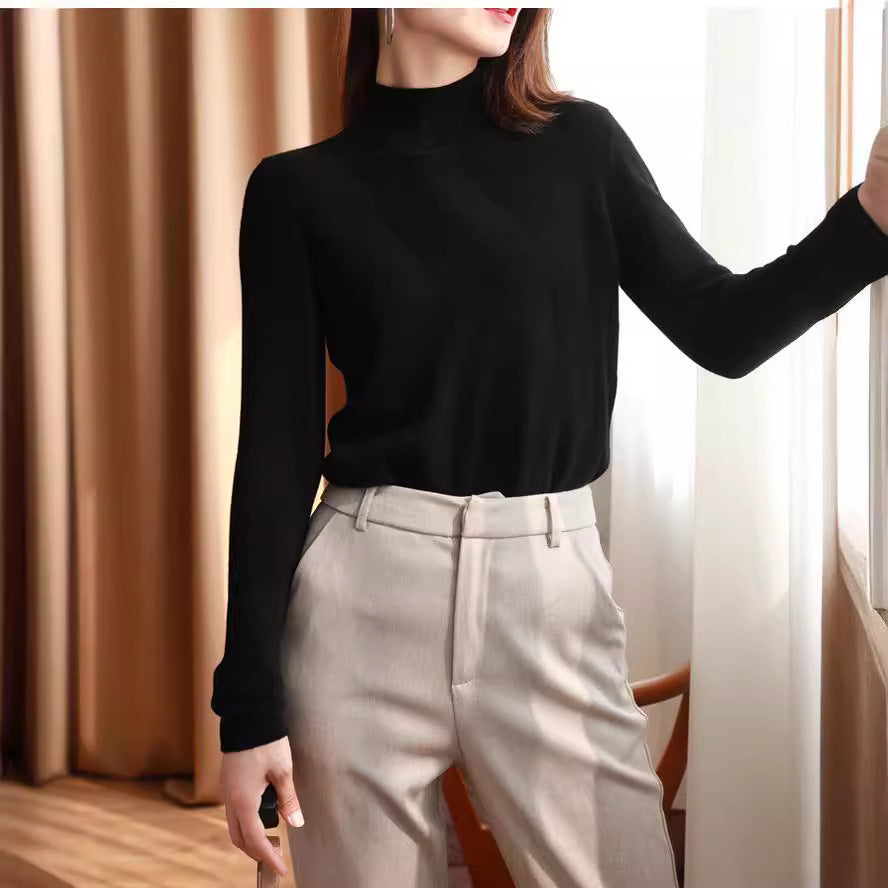 Pull basique pour femme à col montant - Doux et essentiel