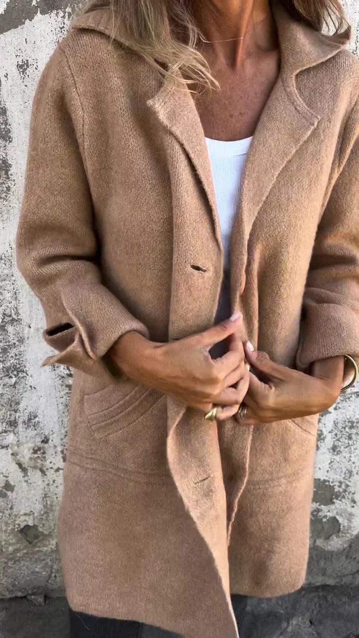 Giacca oversize in tweed da donna – Collo con revers dentellato e bottoni chic