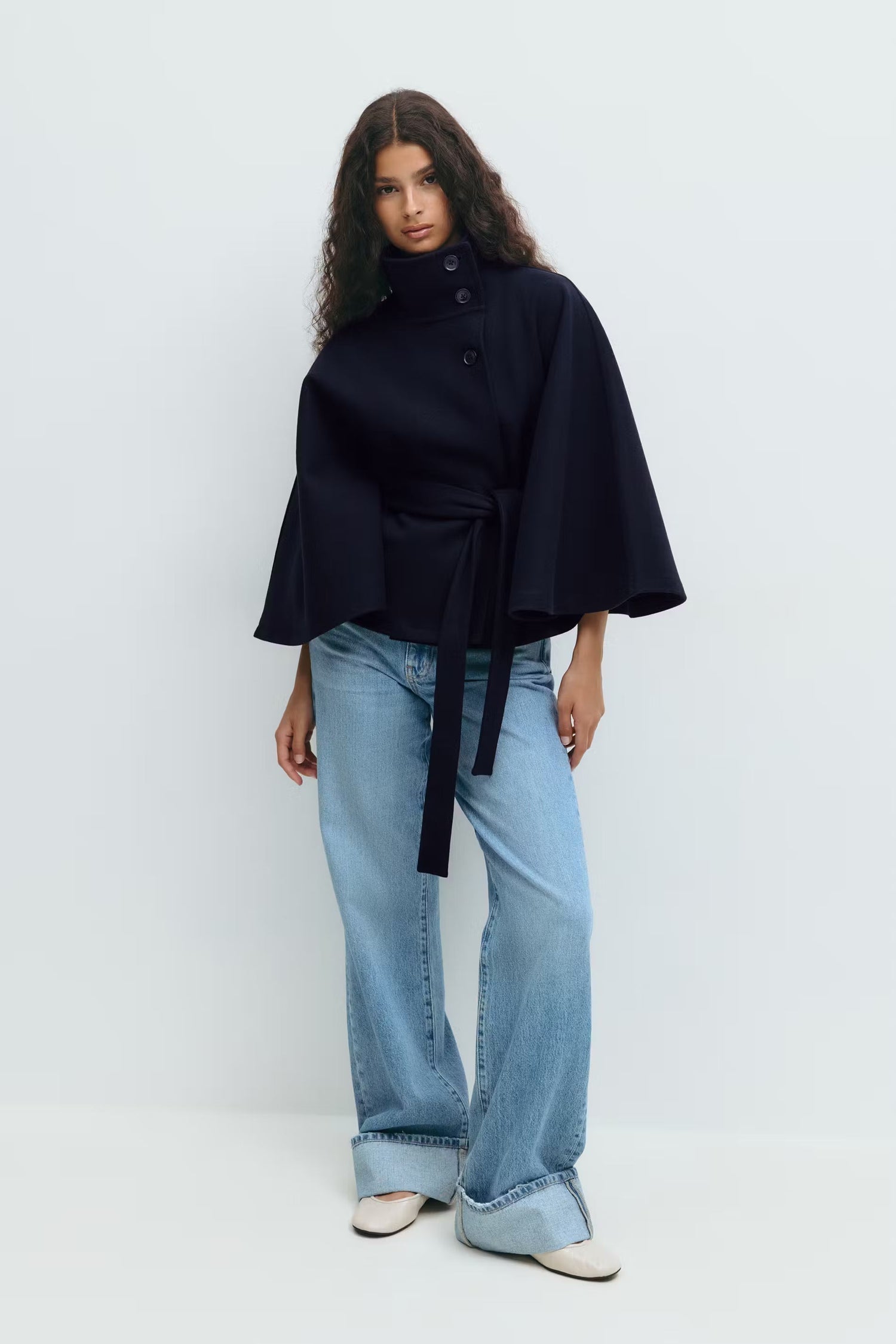 Elegante cappotto a mantella con collo alto per donna – Elegante cappotto con cintura
