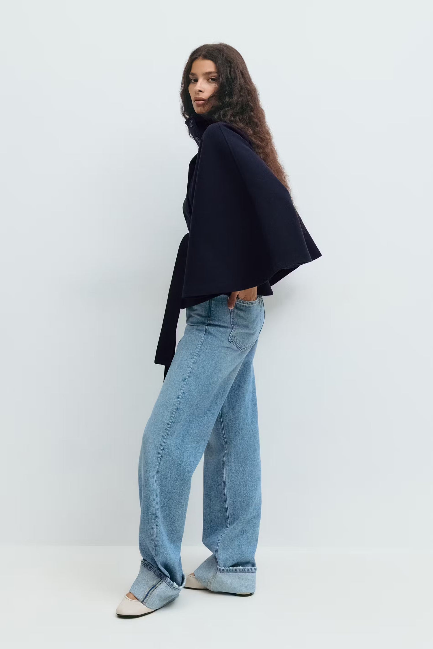 Elegante cappotto a mantella con collo alto per donna – Elegante cappotto con cintura