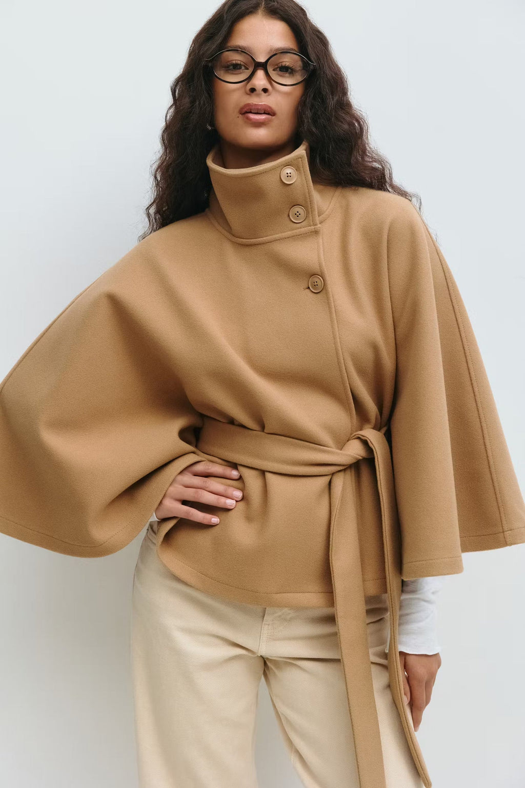 Elegante cappotto a mantella con collo alto per donna – Elegante cappotto con cintura
