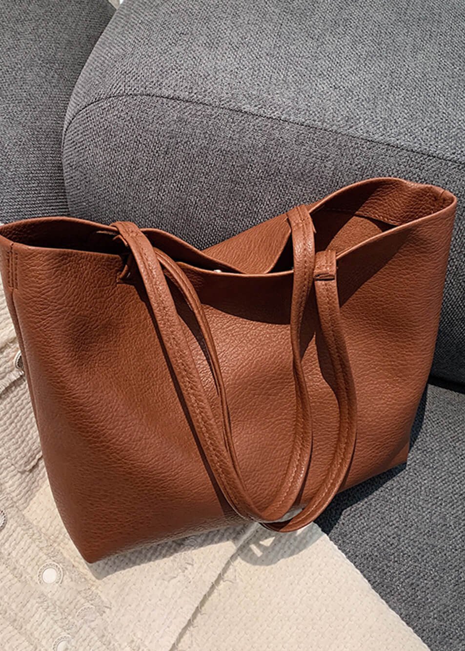 Ampia borsa tote per donne moderne - Tutte le stagioni