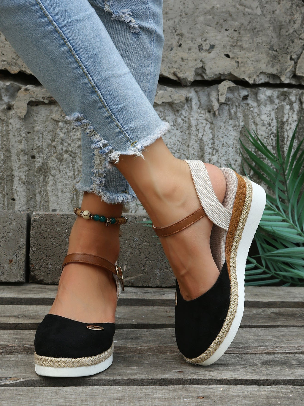 Sandali con zeppa da donna - Stile estivo casual