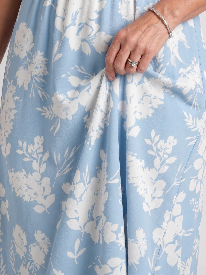 Abito midi floreale da donna con scollo a V e maniche corte - Fluido ed estivo