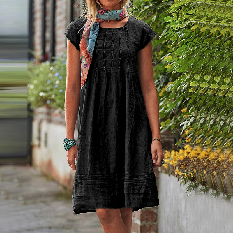 Loose short-sleeve dress for women