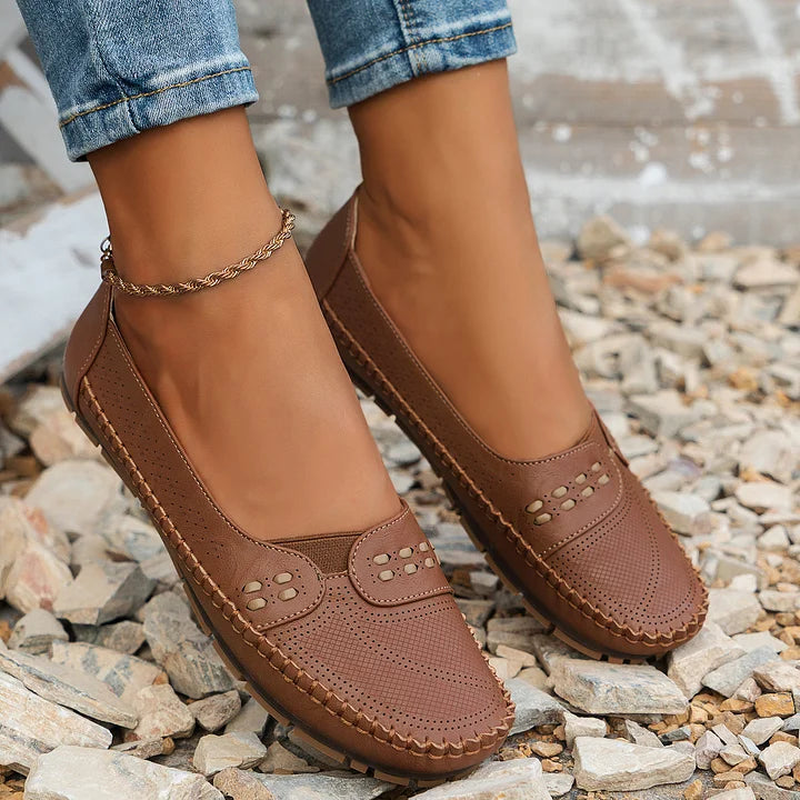 Scarpe ortopediche da donna – comode, eleganti e di supporto, perfette per camminare