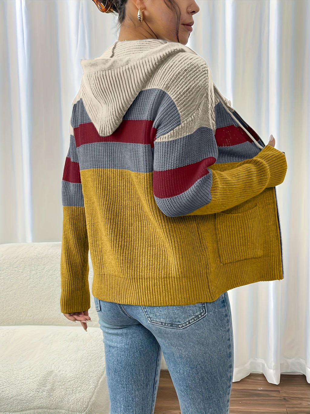 Cardigan til kvinder i color block med hætte og lynlås - Behagelig og moderne