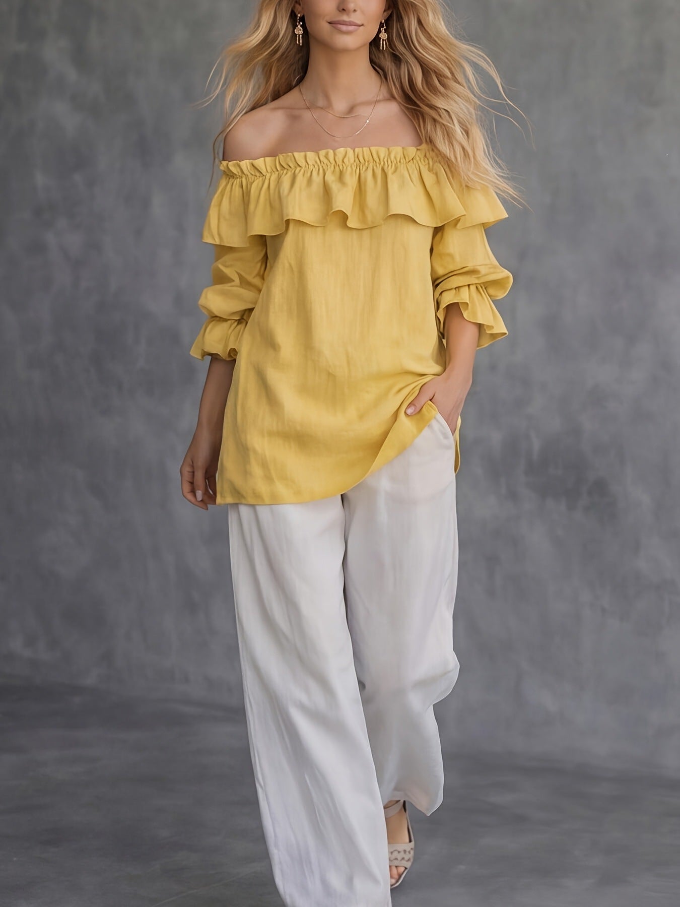 Blusa donna monospalla con volant e maniche a sbuffo - Fluida ed elegante