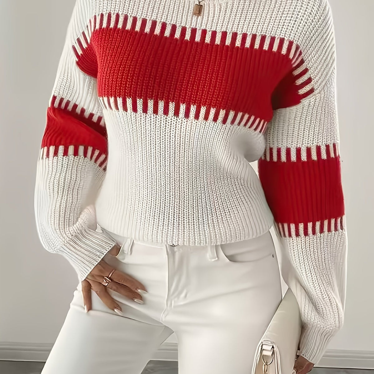 Stribet damesweater i colorblock – Moderne og blød