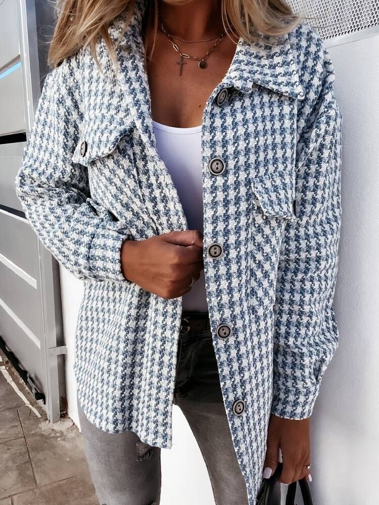 Women’s houndstooth wool coat – Chic and structured