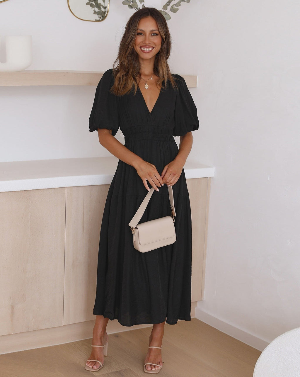 Abito Maxi Estivo Donna a Maniche a Sbuffo – Stile Elegante con Scollo a V
