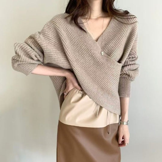 Maglione donna incrociato collo V spalle scoperte - Morbido e moderno