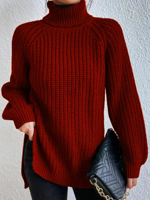 Maglione dolcevita da donna con maniche raglan e orlo spaccato