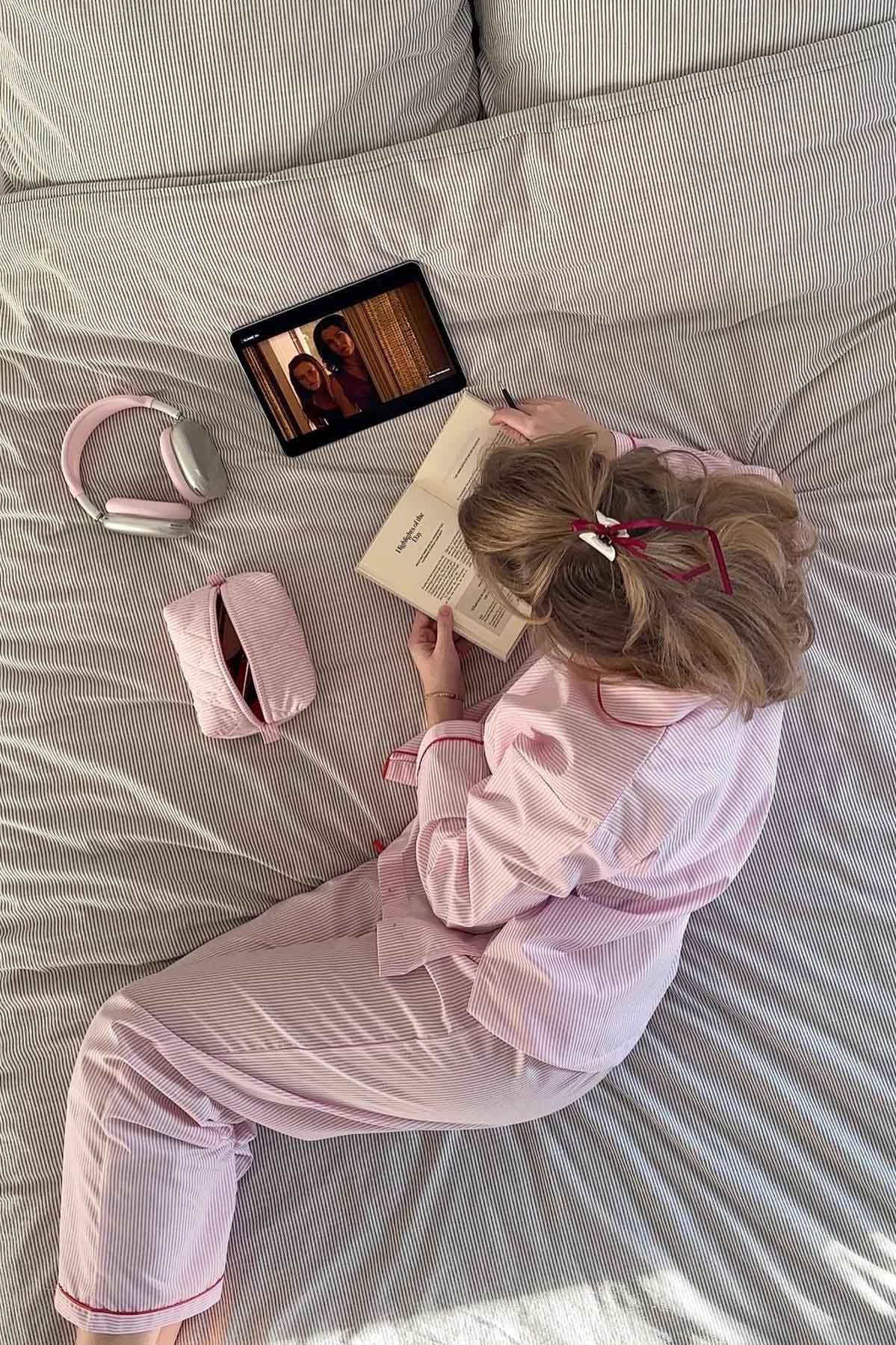 Pigiama da donna due pezzi con cuori - Morbido e confortevole
