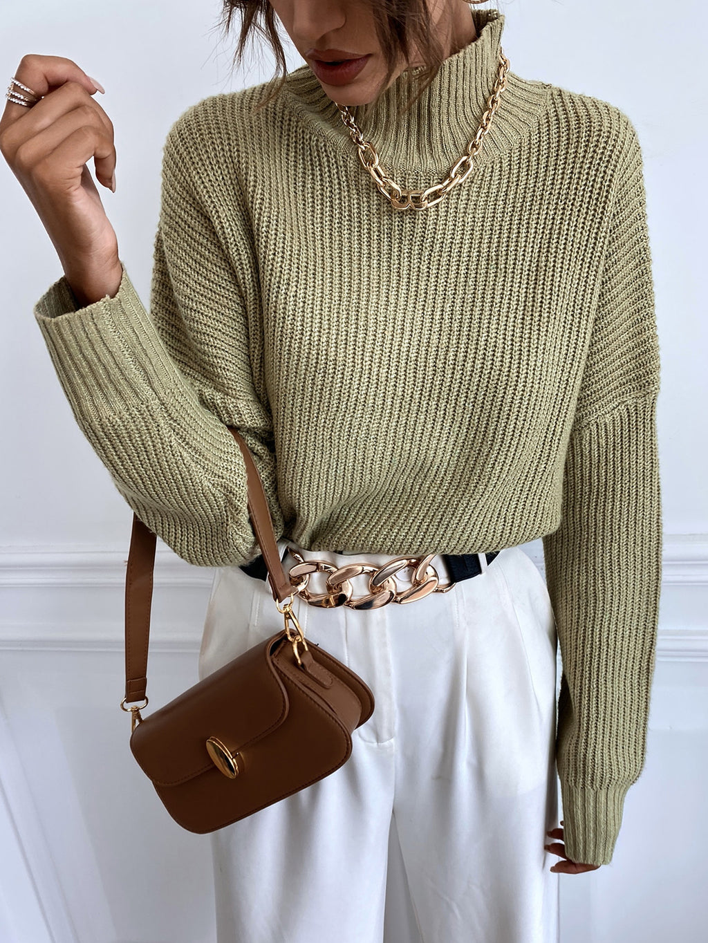 Maglione dolcevita donna dal taglio ampio - Minimal e caldo