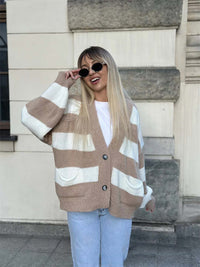 Caqui y blanco