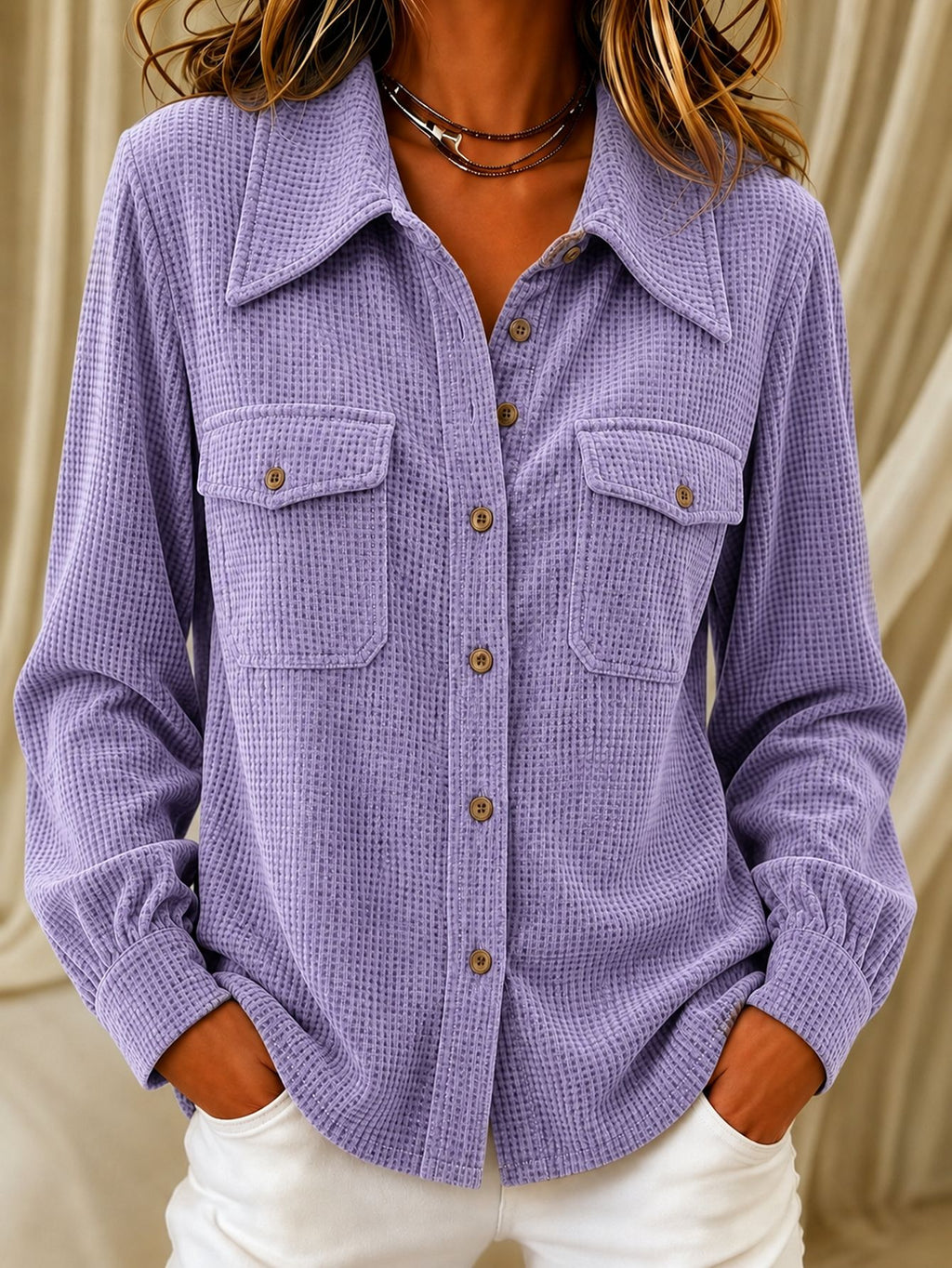 Damebluse i polyester - Let og farverig