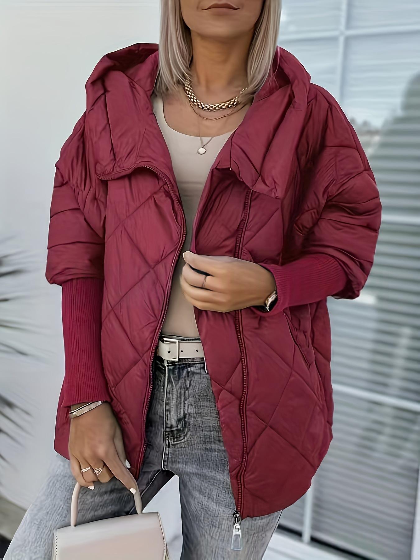 Giacca Puffer Donna con Cappuccio e Zip – Elegante Stile Patchwork Invernale