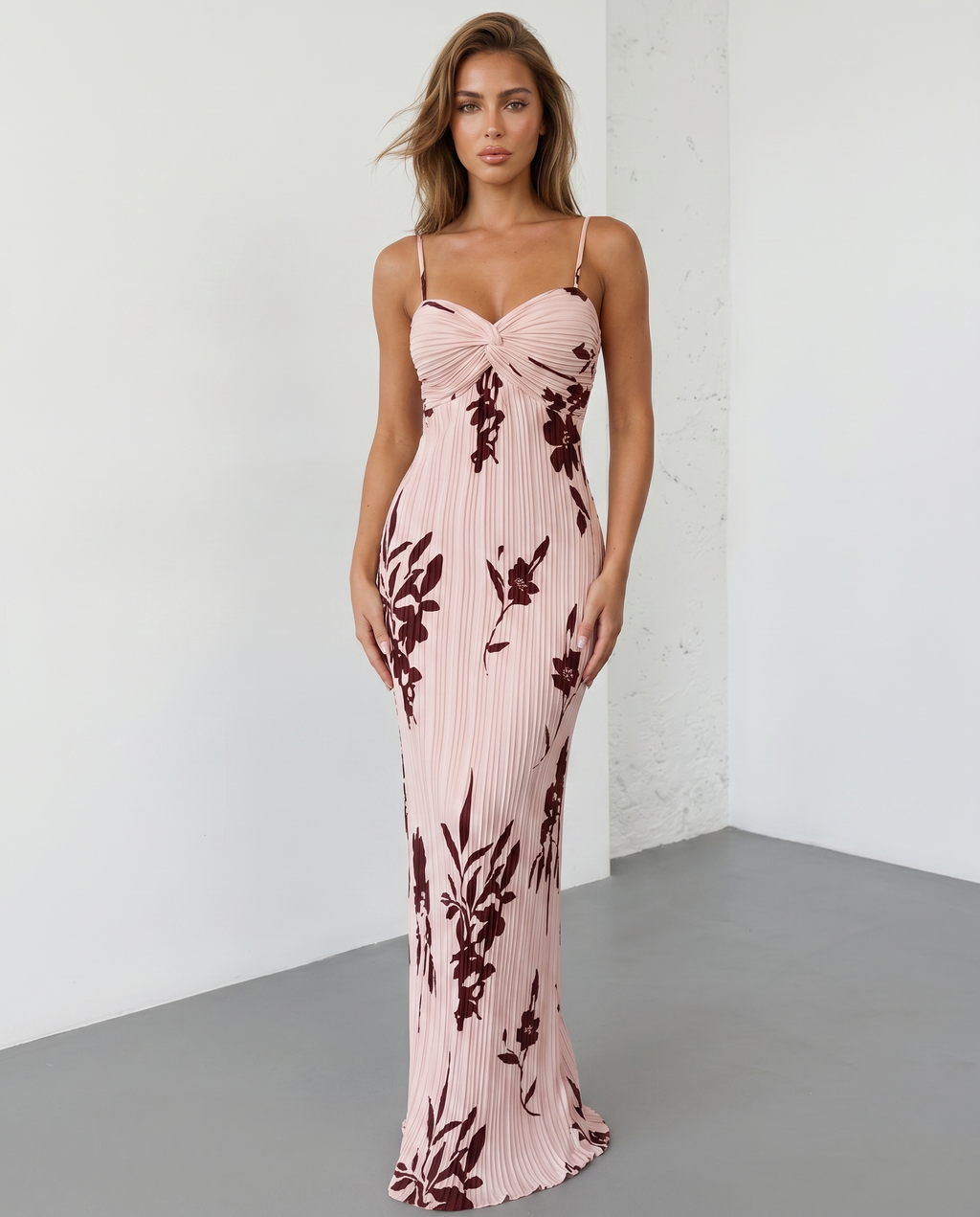 Abito maxi floreale da donna con busto twist - Fluido e raffinato