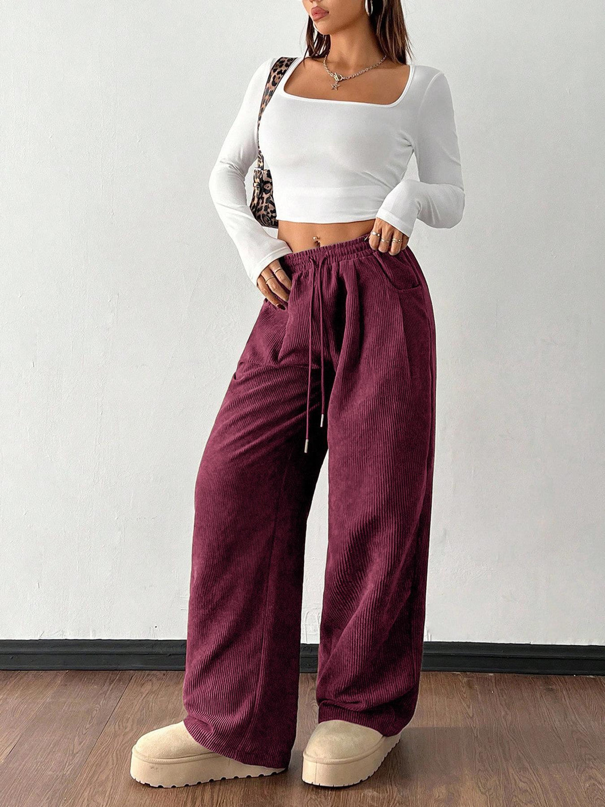 Pantalon femme en velours côtelé - Doux et tendance
