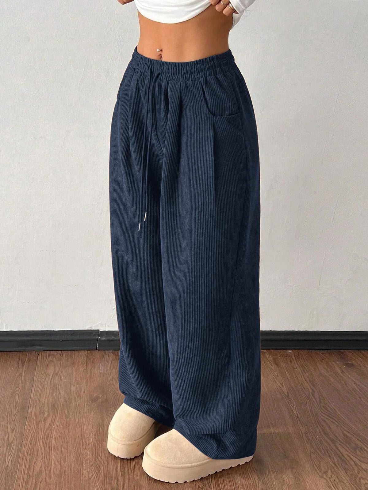 Pantalon femme en velours côtelé - Doux et tendance