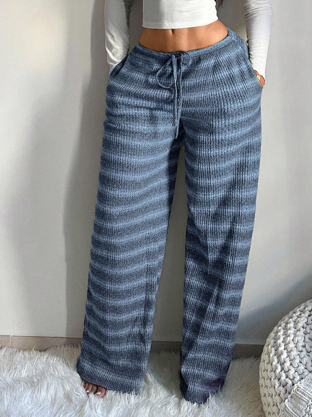 Pantalon femme rayé et ample - Fluide et confortable