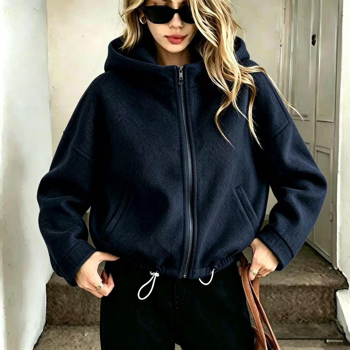Cappotto corto donna con cappuccio - Caldo e pratico