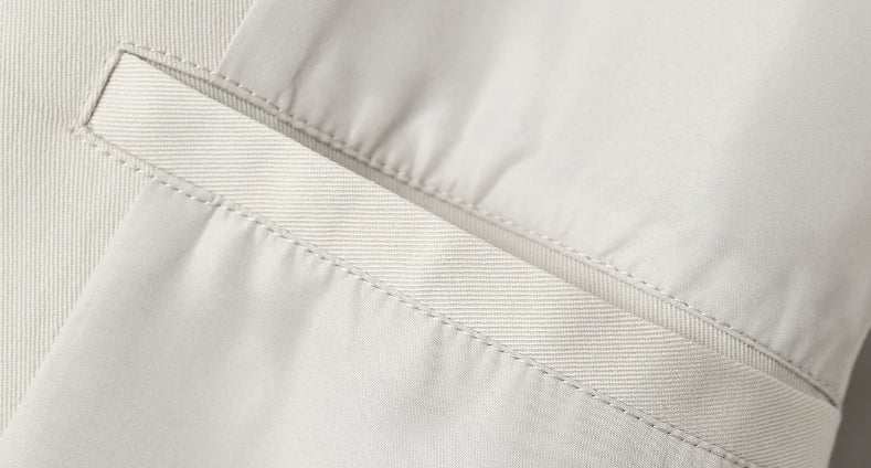 Giacca Donna Doppiopetto con Collo Alto – Stile Sartoriale Elegante Petite