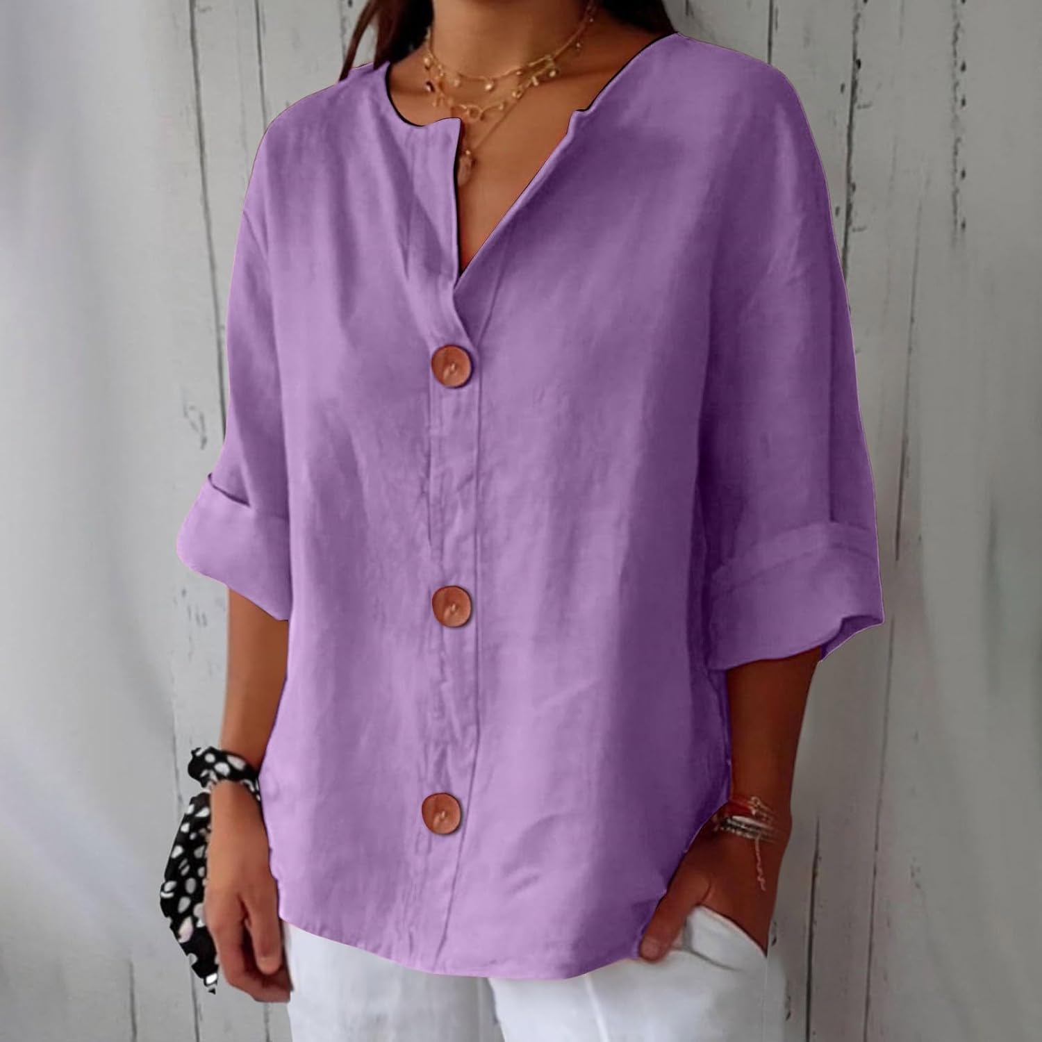 Blusa Gretel in lino beige con bottoni e collo alla coreana