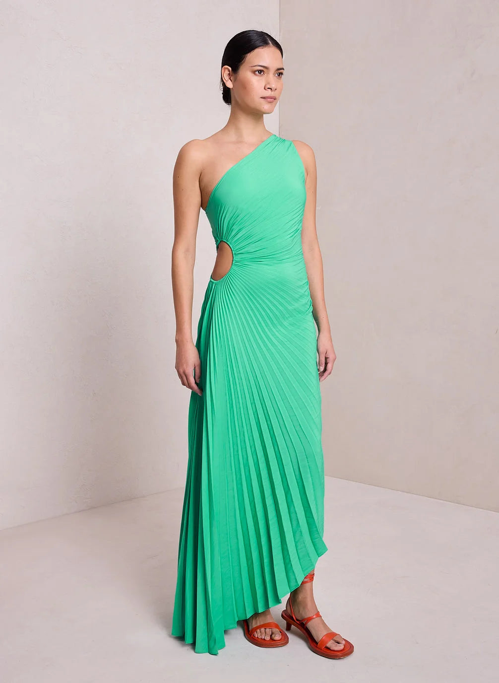 Abito maxi monospalla plissettato da donna - Elegante e fluido