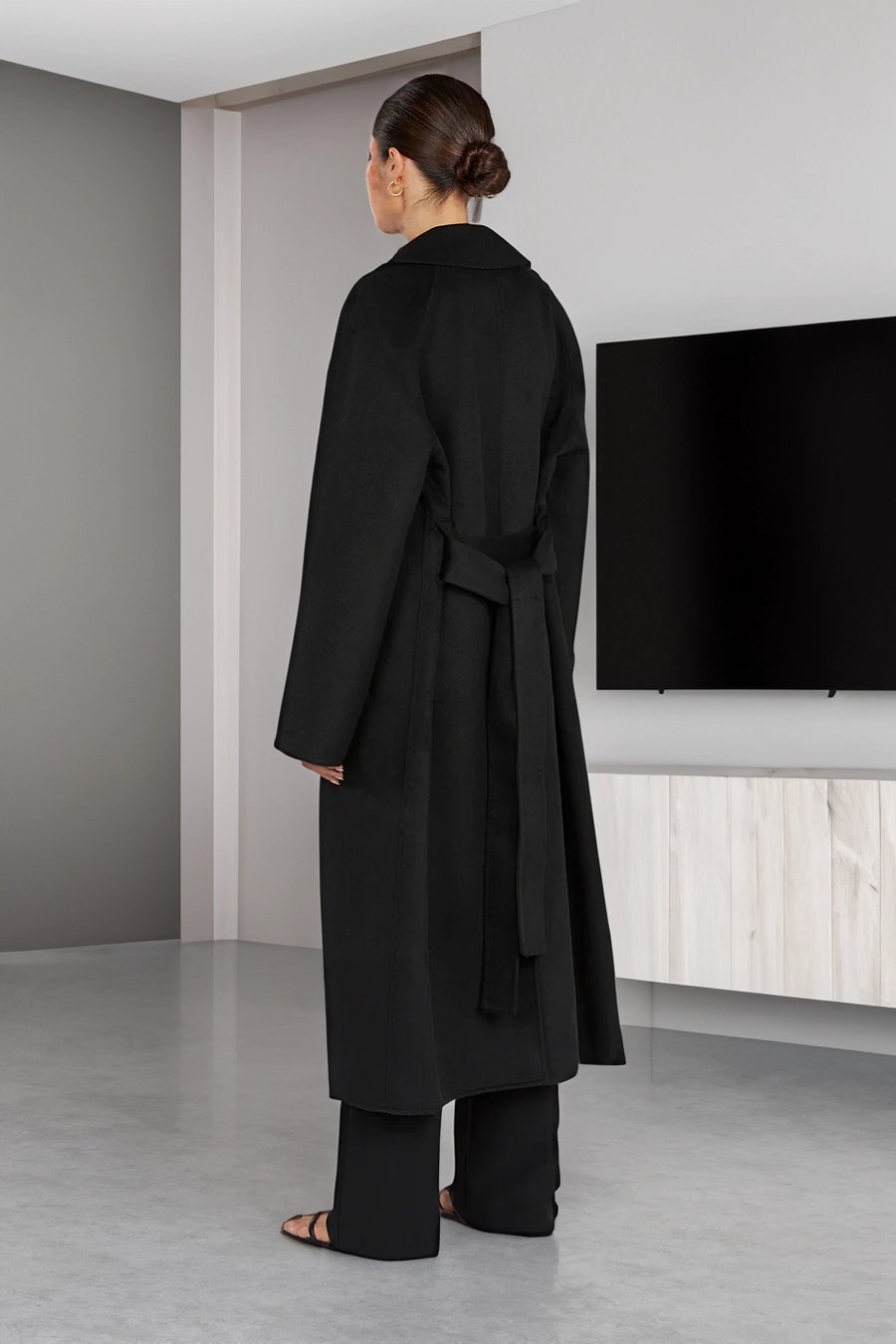 Cappotto invernale donna con colletto ampio - Chic e caldo