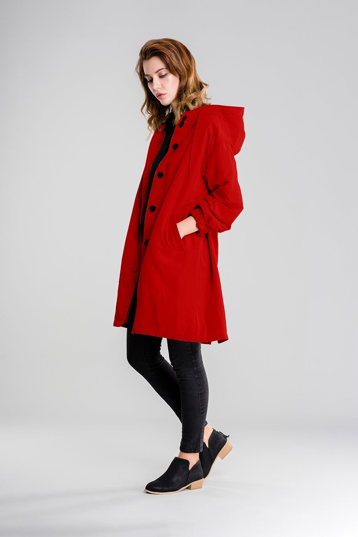 Giacca impermeabile oversize con cappuccio da donna | Perfetta per le attività all'aperto