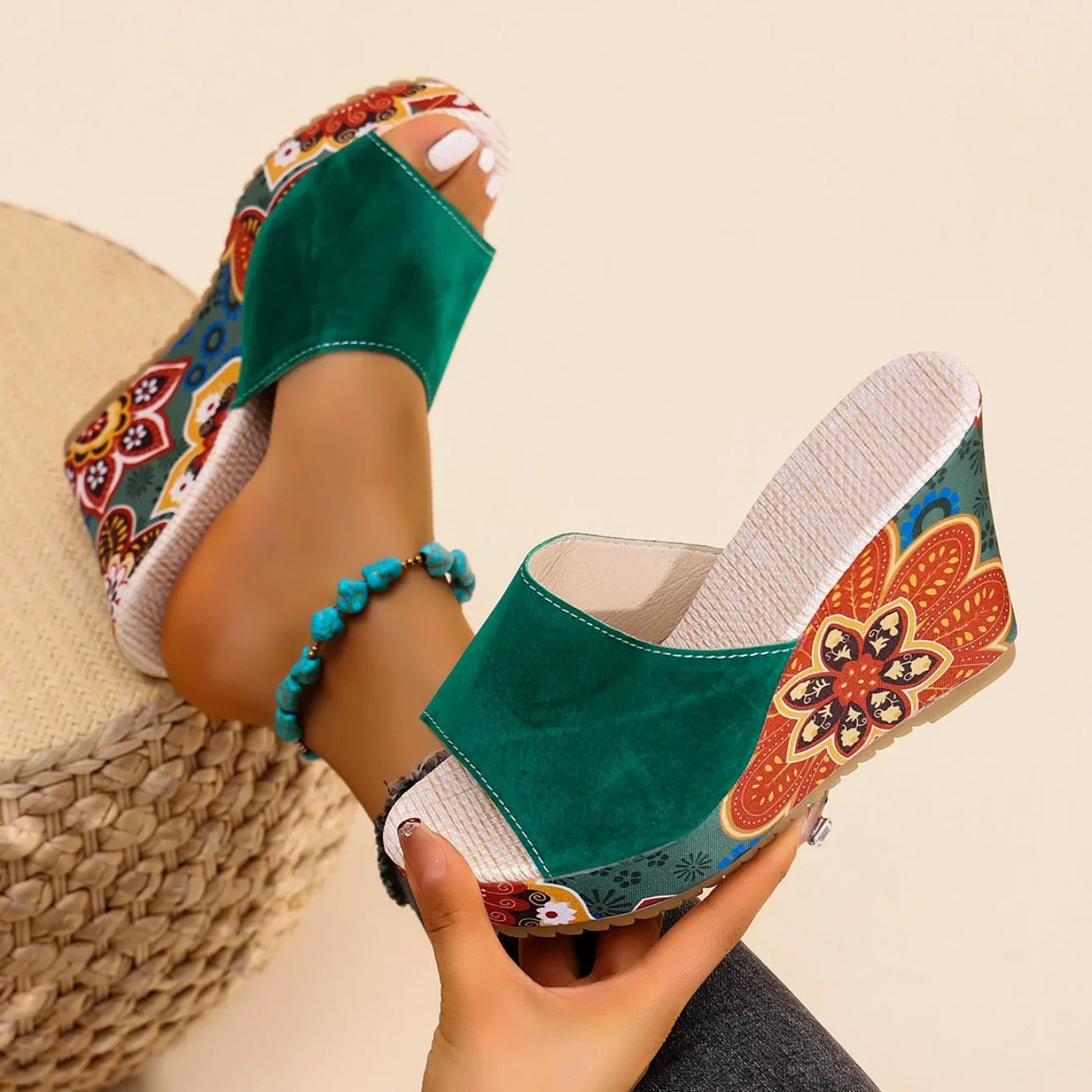 Sandali Donna Boheme con Zeppa in Velluto – Stile Elegante e Confortevole Estivo