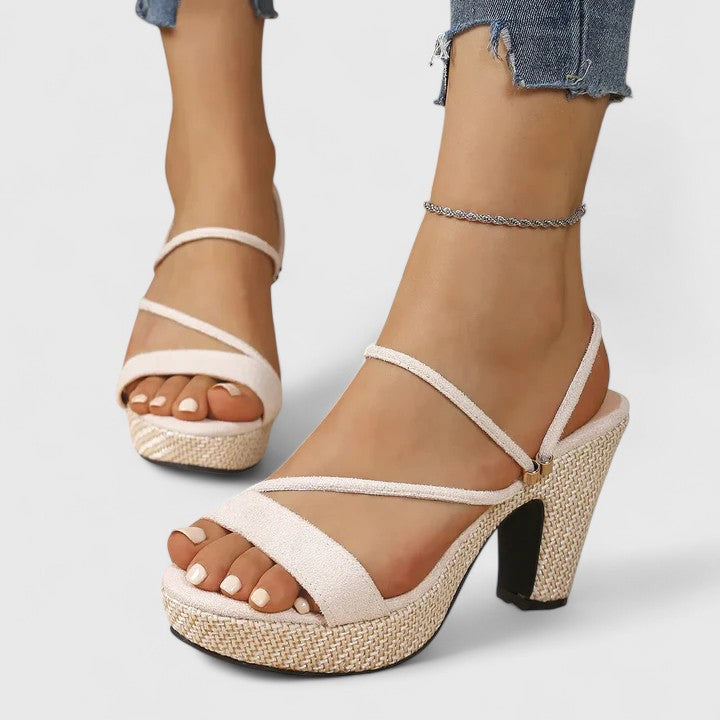 Décolleté eleganti da donna - Raffinate con tacco