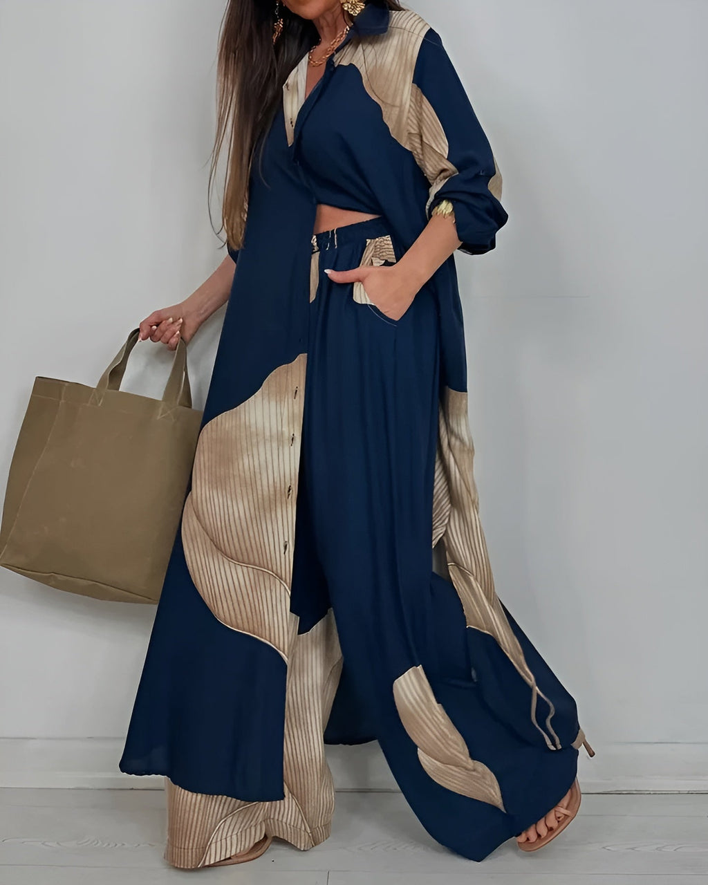 Completo due pezzi donna – Camicia con colletto e bottoni e pantaloni a gamba larga a vita alta coordinati