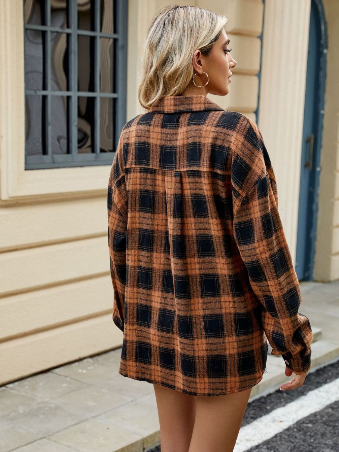 Camicia da donna a maniche lunghe a quadri – Stile casual e comodo per tutti i giorni